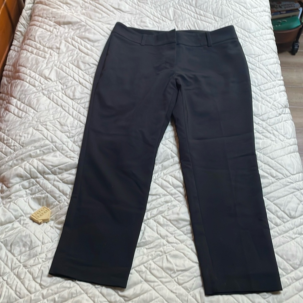 Women’s WhiteHouse  Black market slacks sz 12 Ankle cut straight leg